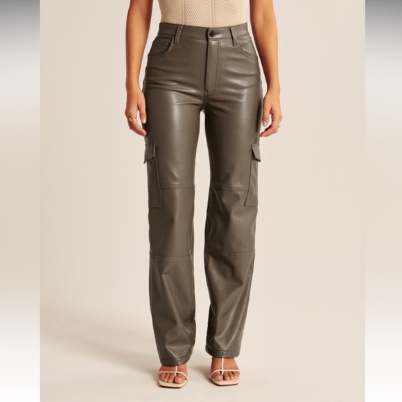 Abercrombie & Fitch Pants - Abercrombie & fitch the 90s relaxed jean high rise vegan leather